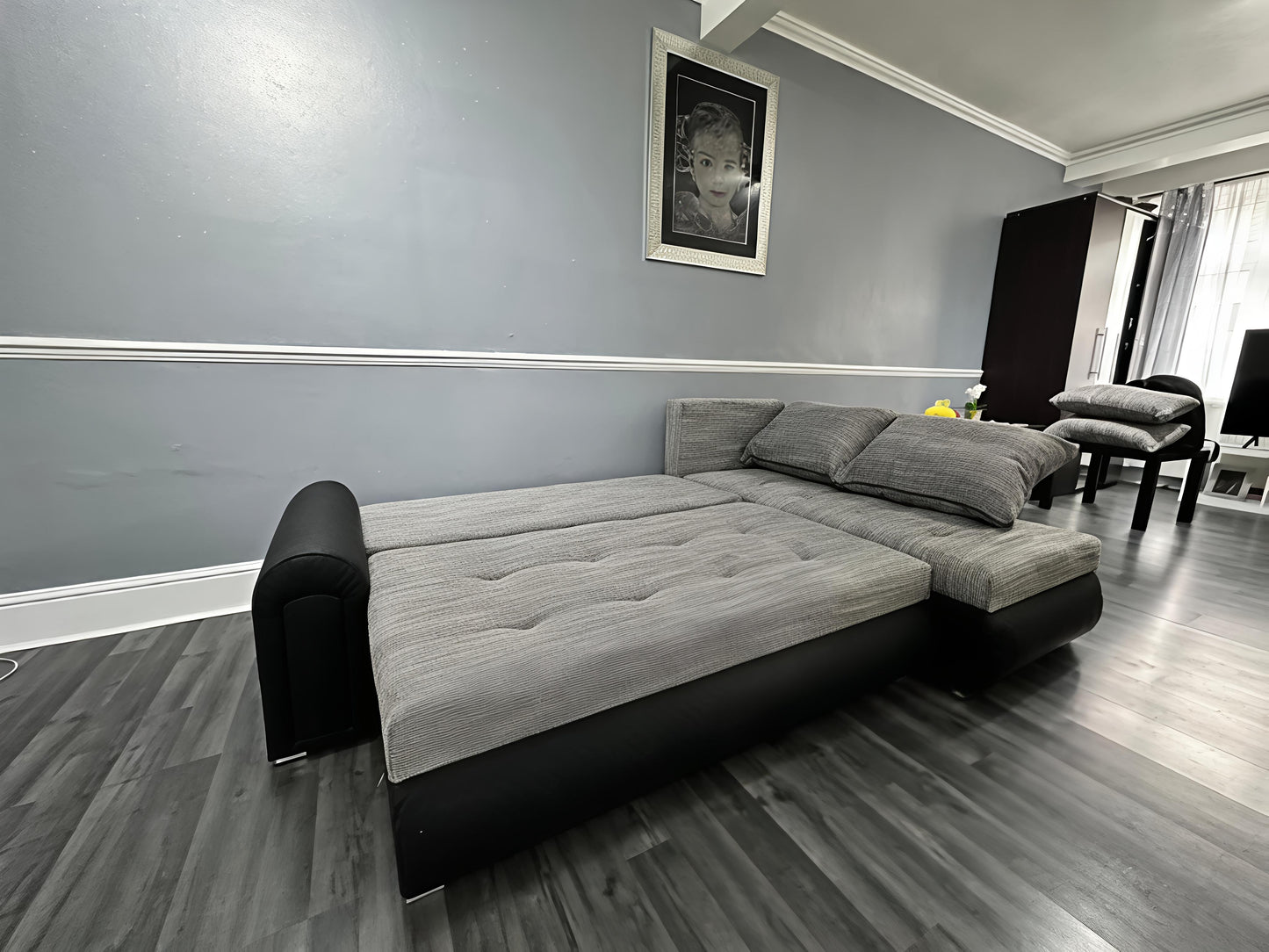 Luxury Grey Black Corner Sofa Bed UK – Berlin L Shape Sofa with Storage & Pull Out Bed